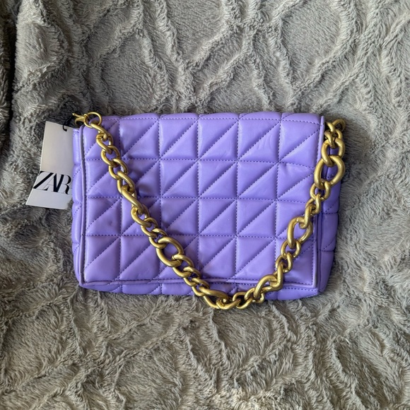 New Zara Lavender Quilted Shoulder Bag with Gold Chain - Picture 4 of 8